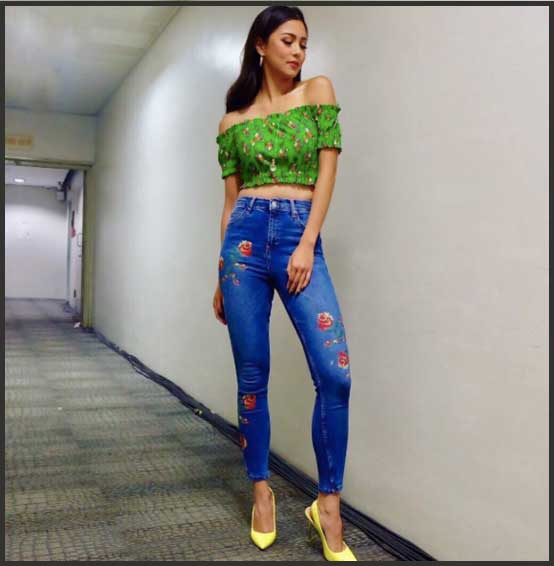 Angelica Panganiban, Maine Mendoza, Kim Chiu and their embroidered jeans