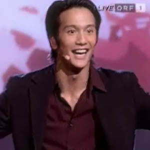 filipino singer vincent bueno