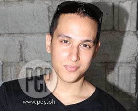 ”Pick-up” originator Eri Neeman prefers being a performer instead of a comedy writer | PEP.ph: The Number One Site for Philippine Showbiz - 59b126161