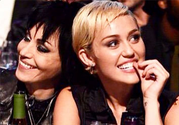 miley cryus bares breasts in tribute to joan jett