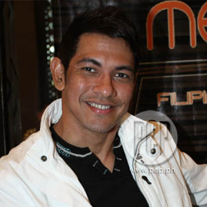 GROWING UP, GARY VALENCIANO