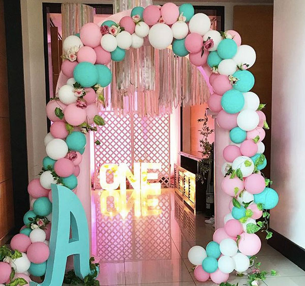 Rufa Mae Quinto and Trevor Magallanes celebrate Baby Athena's 1st ...