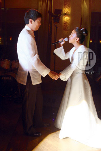Nikki And Chris S Wedding Pep Ph As A Surprise Wedding Gift Nikki Dedicated An Original Song No One Else To Hubby Chris Was Written By Top Suzara