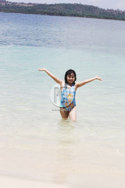 SUN AND STARS: Jillian Ward's family vacation | PEP.ph