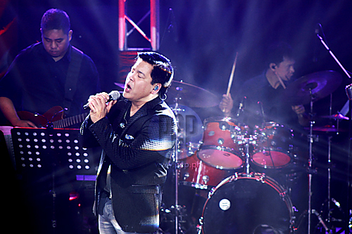 KZ Tandingan debuts short hairstyle at Martin Nievera's New Year ...