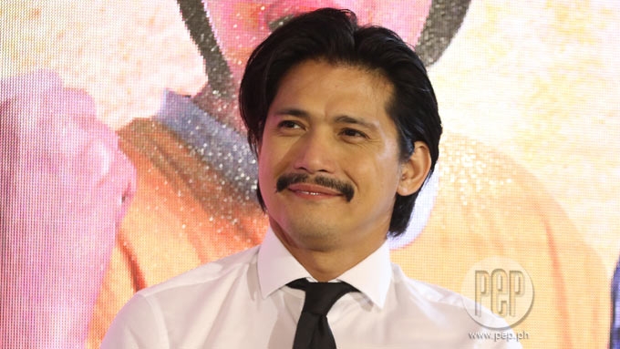 Robin Padilla quips about onscreen exposure: 