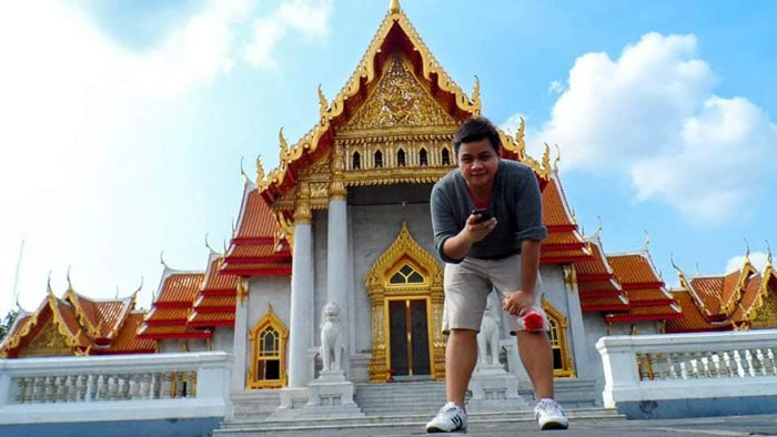 Christopher in the temple in Thailand
