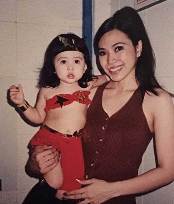 Young Janella Salvador with mom Jenine Desiderio
