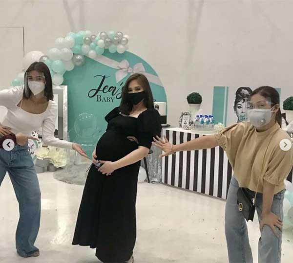 Liza Soberano organized a baby shower for Janella Salvador before she flew to United Kingdom. Maja Salvador was one of the attendees.