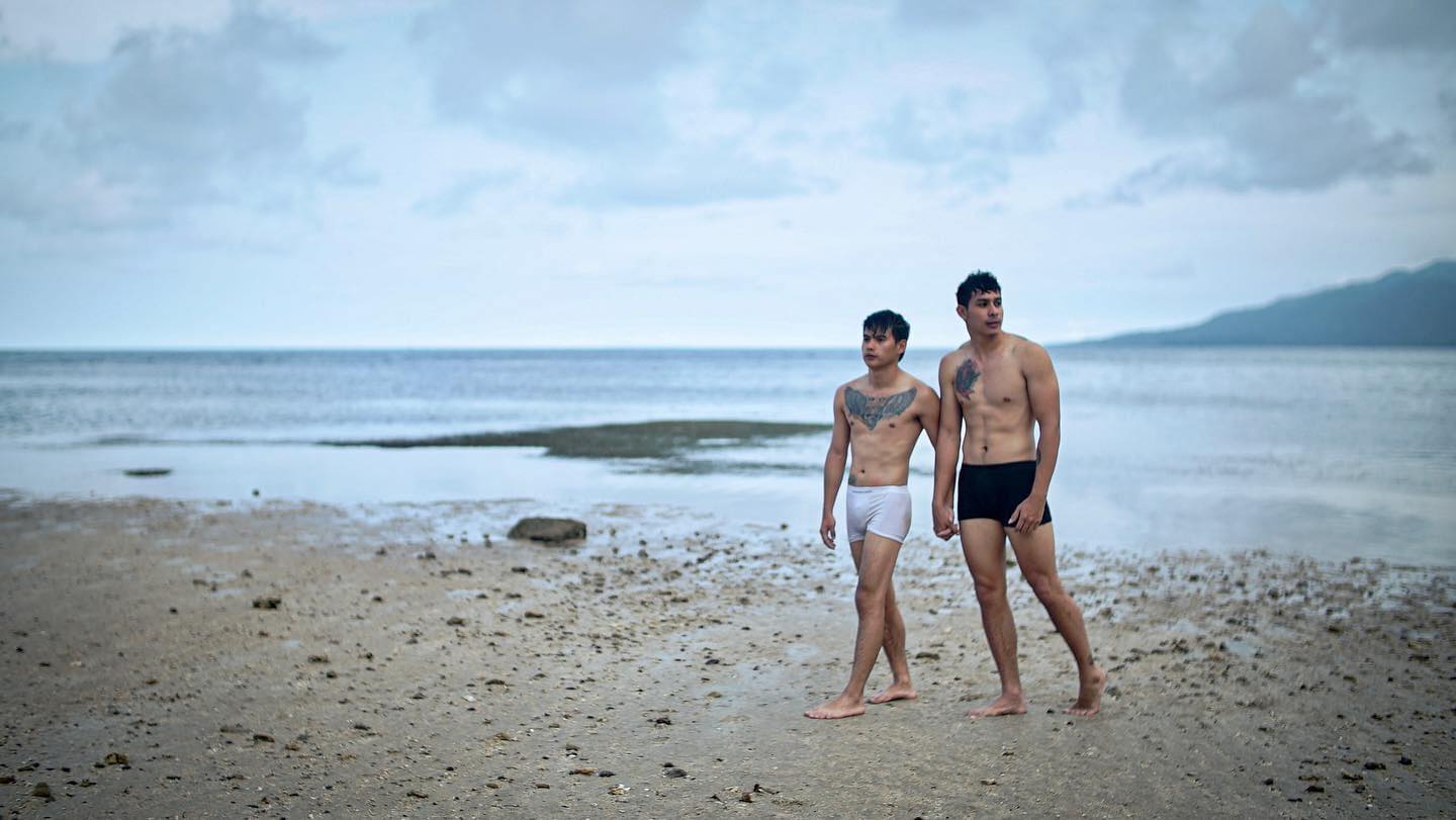Paolo Gumabao and Vince Rillon in Sisid