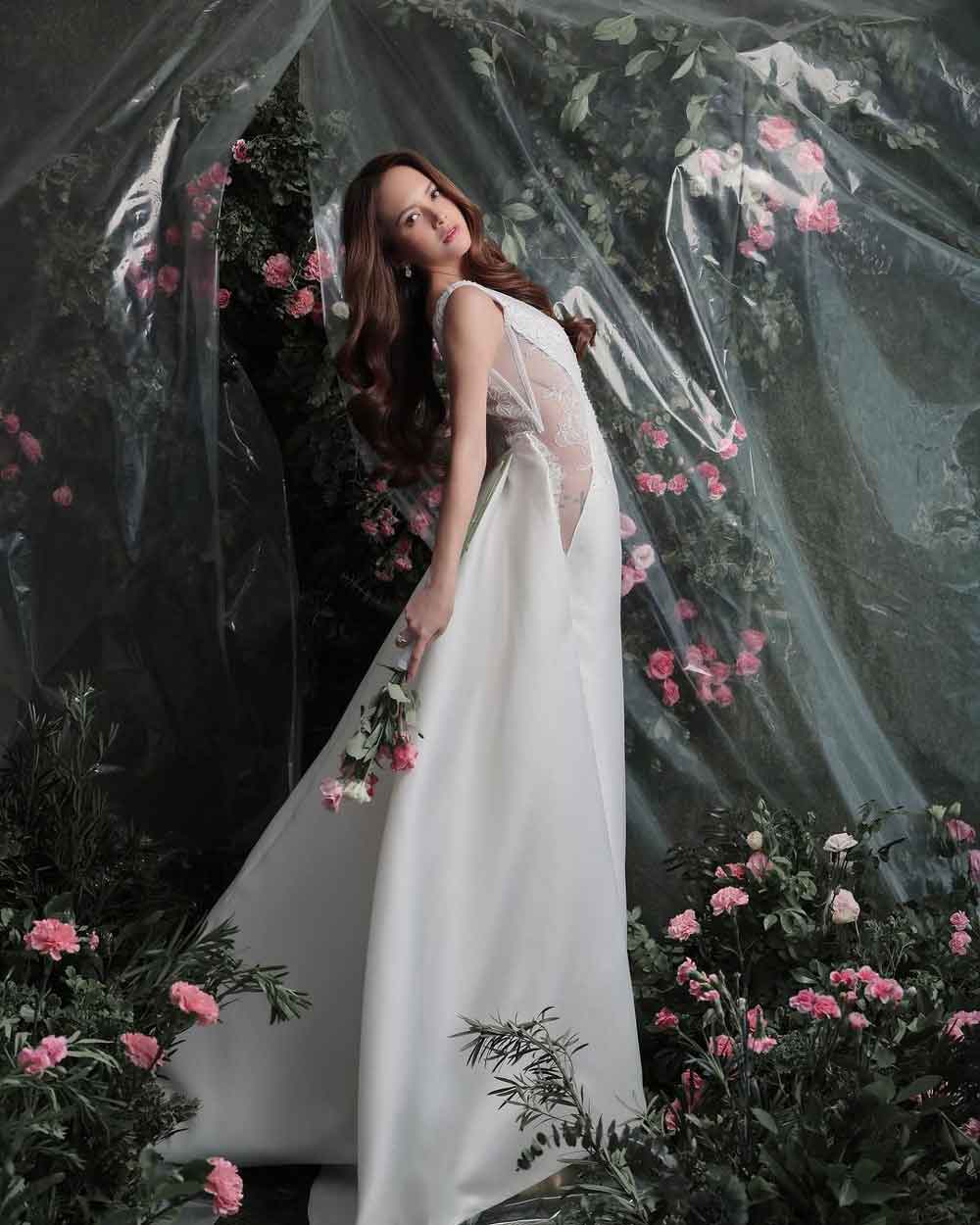 Ellen Darna's bridal gown