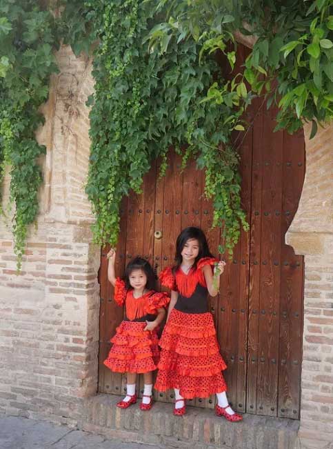 Isabella and Gabriela Padilla are flamenco girls