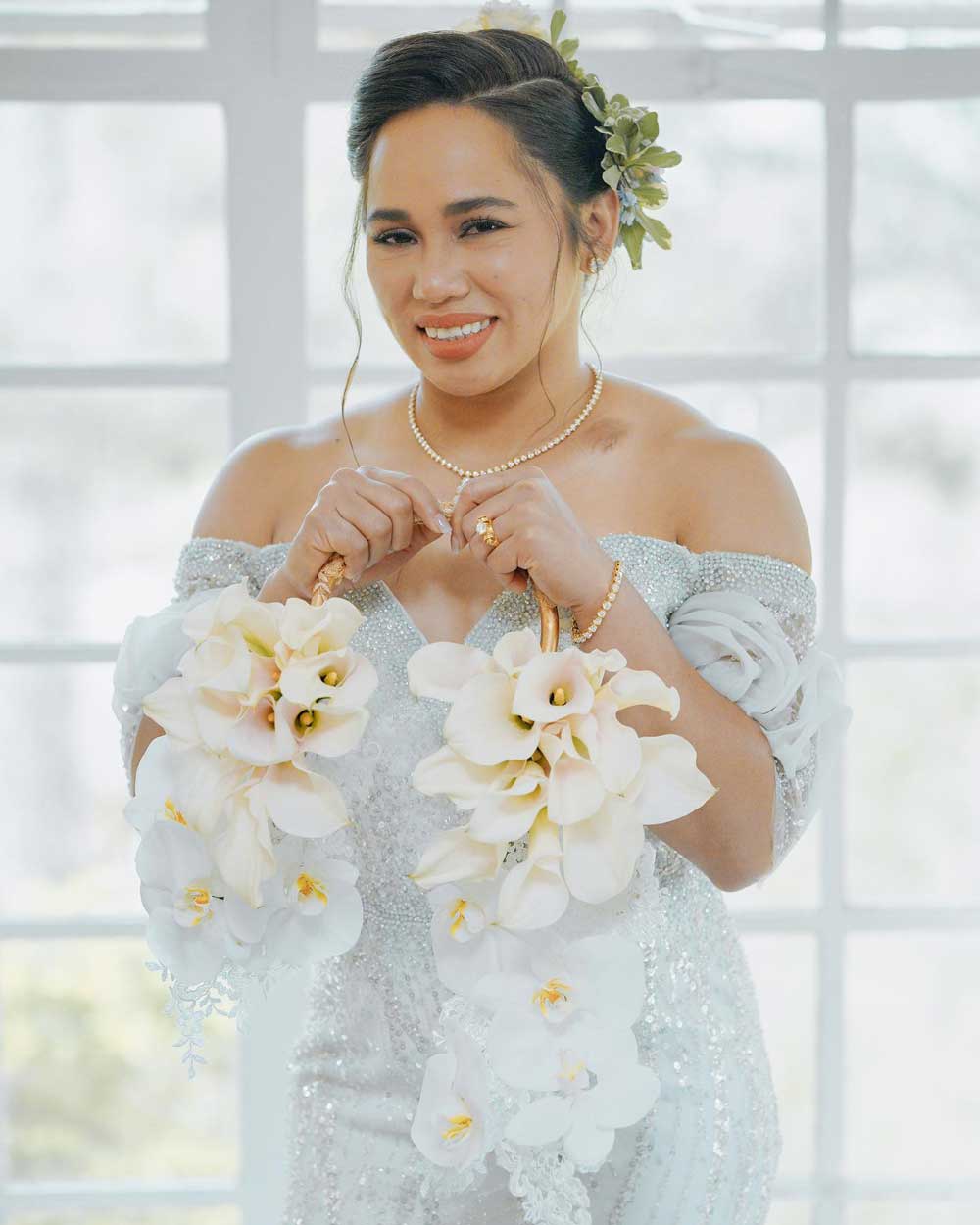 Hidilyn Diaz wedding bouquet by Gideon Hermosa