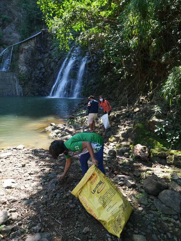 Cleanup drive at Engkantadora Falls