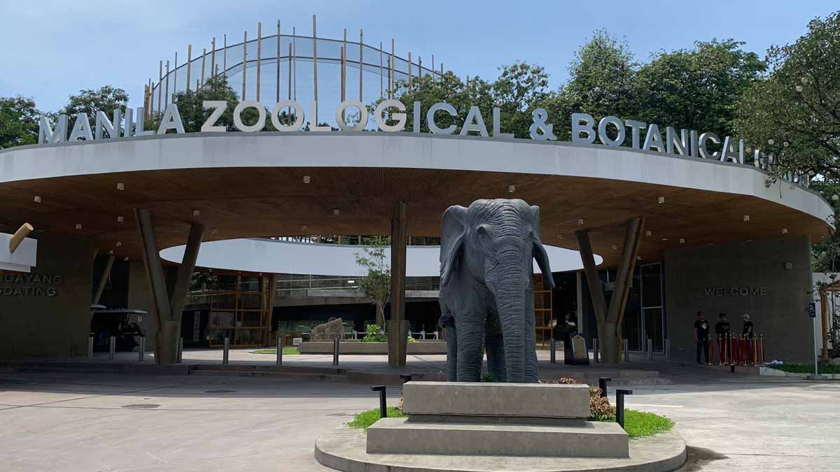 Manila Zoo main entrance