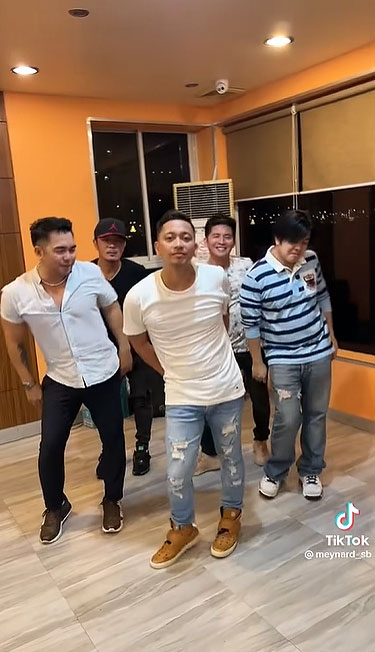 Vhong Navarro Reunites With Streetboys Members Pepph