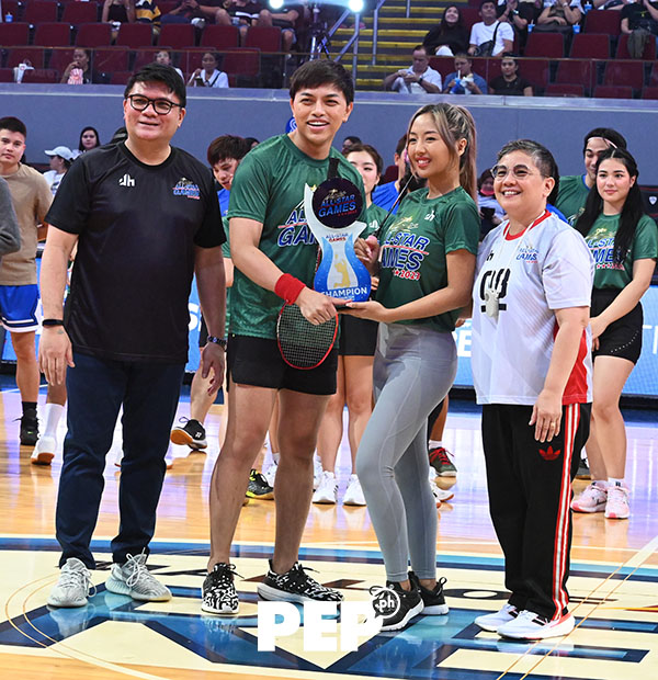 JM Yosure (2nd from L) and Karen Bordador (3rd from L) at Star Magic All-Star Games 2023
