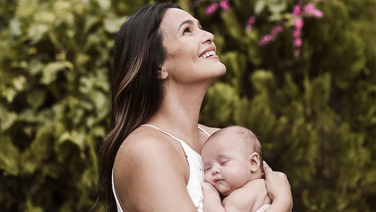 Iza Calzado Wintle on motherhood: “The best advice is no advice”