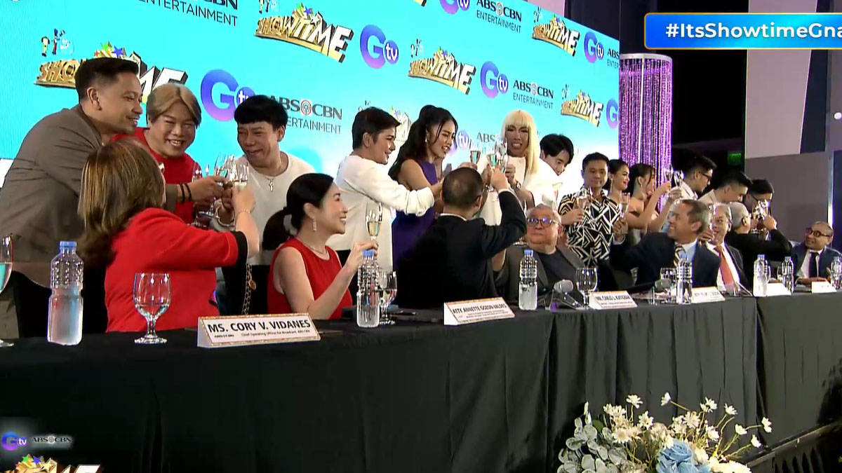 GMA7, ABSCBN sign historic deal for It's Showtime airing on GTV PEP.ph