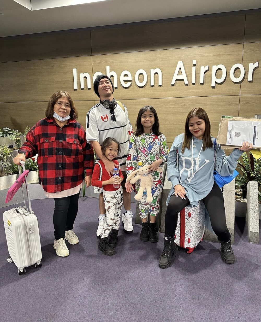 Melai Cantiveros South Korea family trip with Jason Francisco, daughters Mela and Stela, and mother Virginia Cantiveros