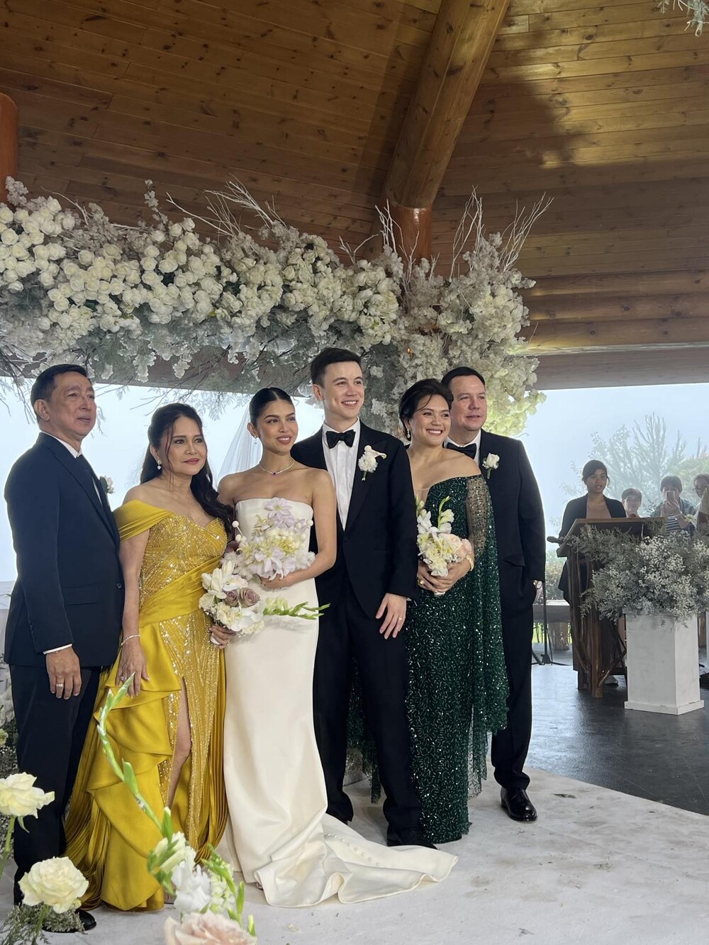 Maine Mendoza Arjo Atayde wedding guests