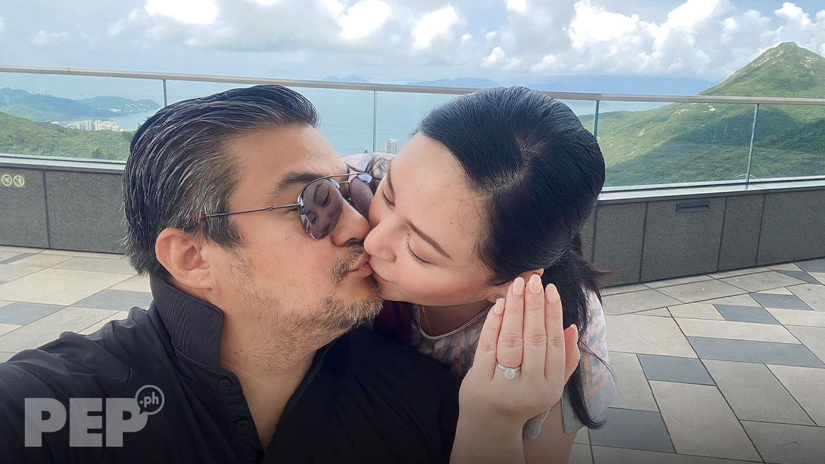 Jomari kisses Abby after marriage proposal