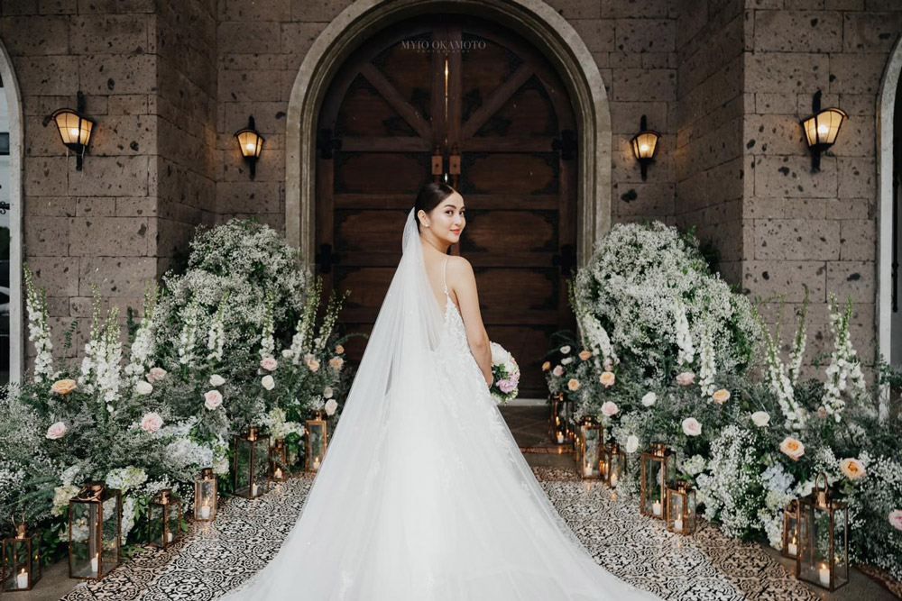 Back details of Charlie Dizon's wedding gown