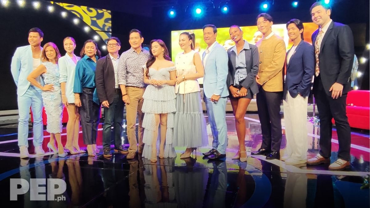 The cast of Abot-Kamay Na Pangarap