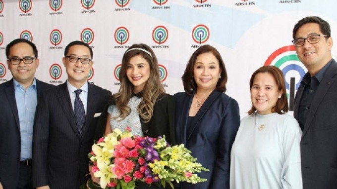 Anne Curtis renews exclusive contract with ABS-CBN | PEP.ph