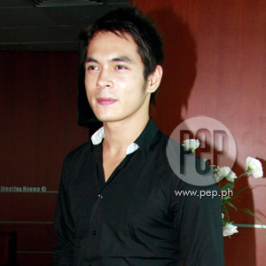 Jake Cuenca pleads: Leave Bea Alonzo out of 