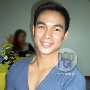 Mark Bautista has grown tired of waiting for Sarah Geronimo: "Natanggap ko na, matagal na." | PEP.ph